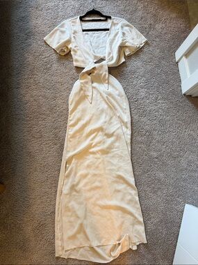 SHEIN Cream Tie-Front Flutter Sleeve Maxi Dress